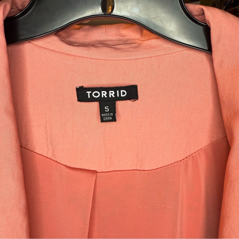 Torrid size 28 Coral Women's Blazer with pockets - Picture 2 of 6